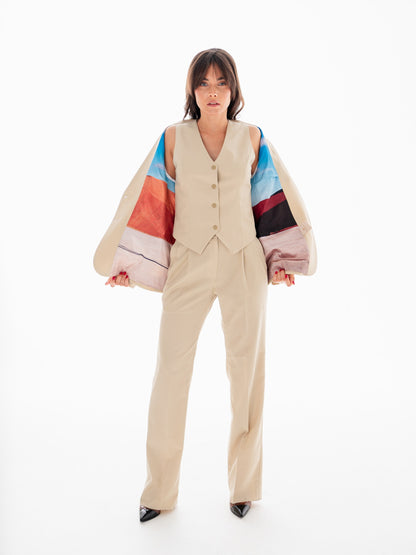 ‘RAMLA’  THE TREEHAVEN (Jacket)